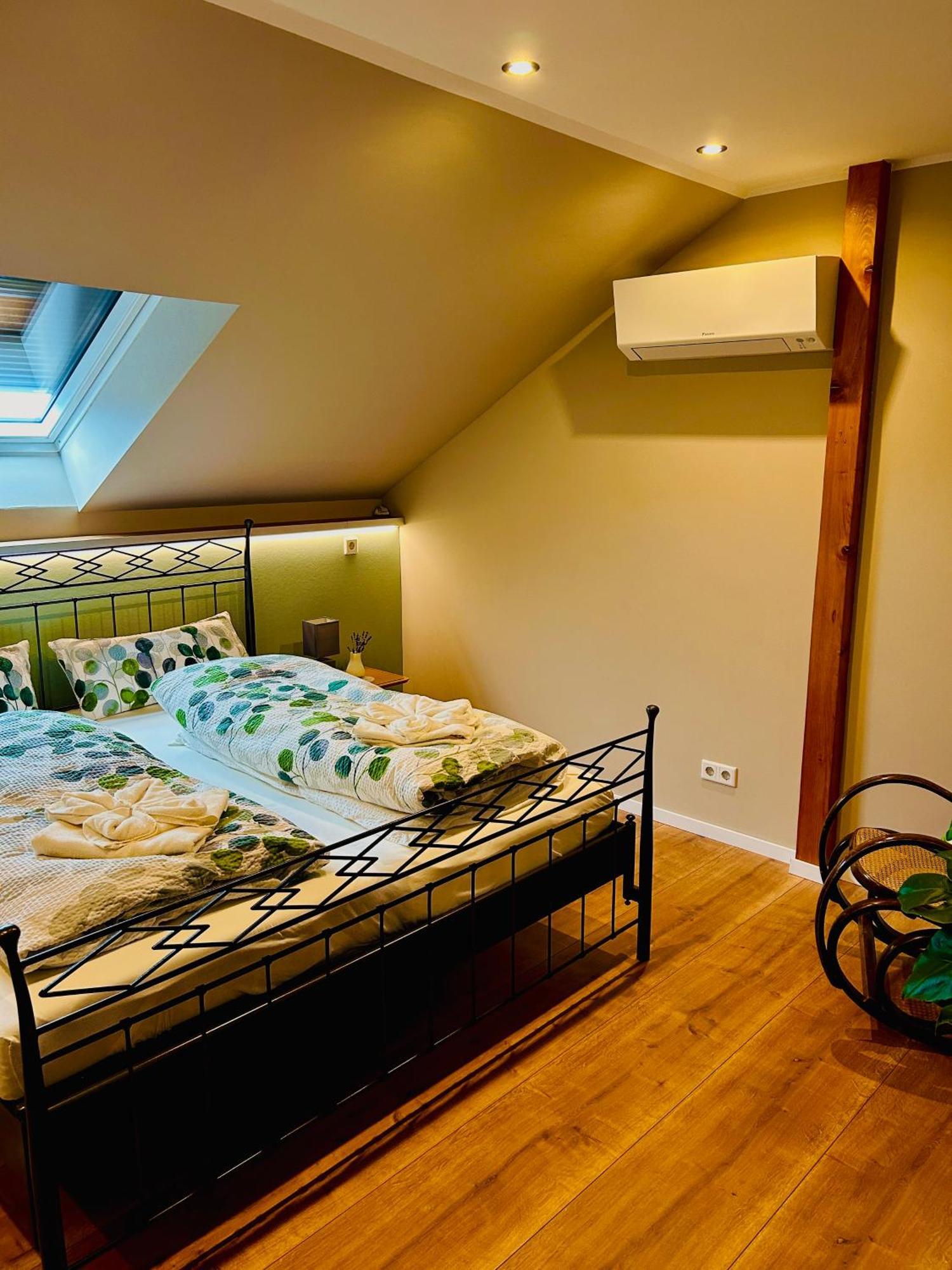 Ferienwohnung "Bei Freunden" Naumburg  Екстер'єр фото